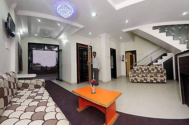 Sai Ganesh Hotel Shirdi Exterior photo